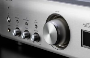 Denon: amplificatori stereo PMA-1700NE e PMA-900HNE e lettore CD DCD-900NE Denon PMA-1700NE PMA-900HNE DCD-900NE